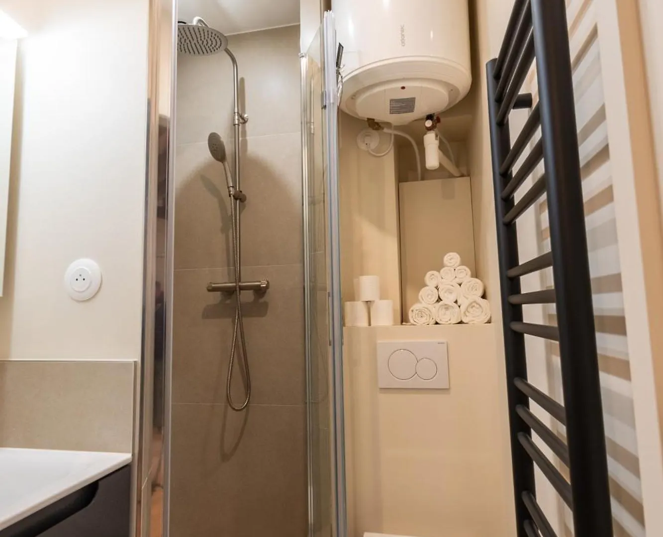 Apartment Charmant Studio Refait A Neuf Marais *