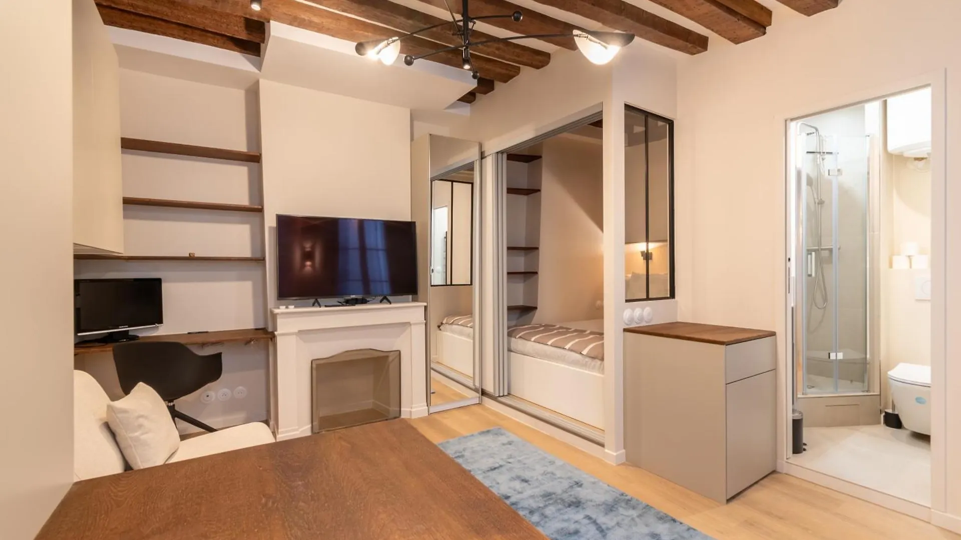 Apartment Charmant Studio Refait A Neuf Marais *